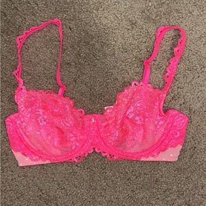 Brand new with tags Victoria secret pink bra